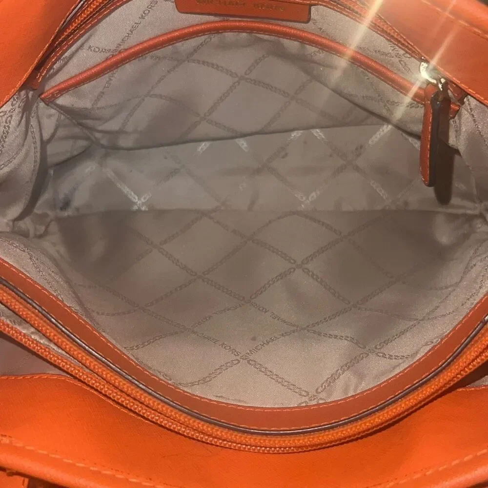 ✨Michael Kors Jet Set Item Shopper bag✨